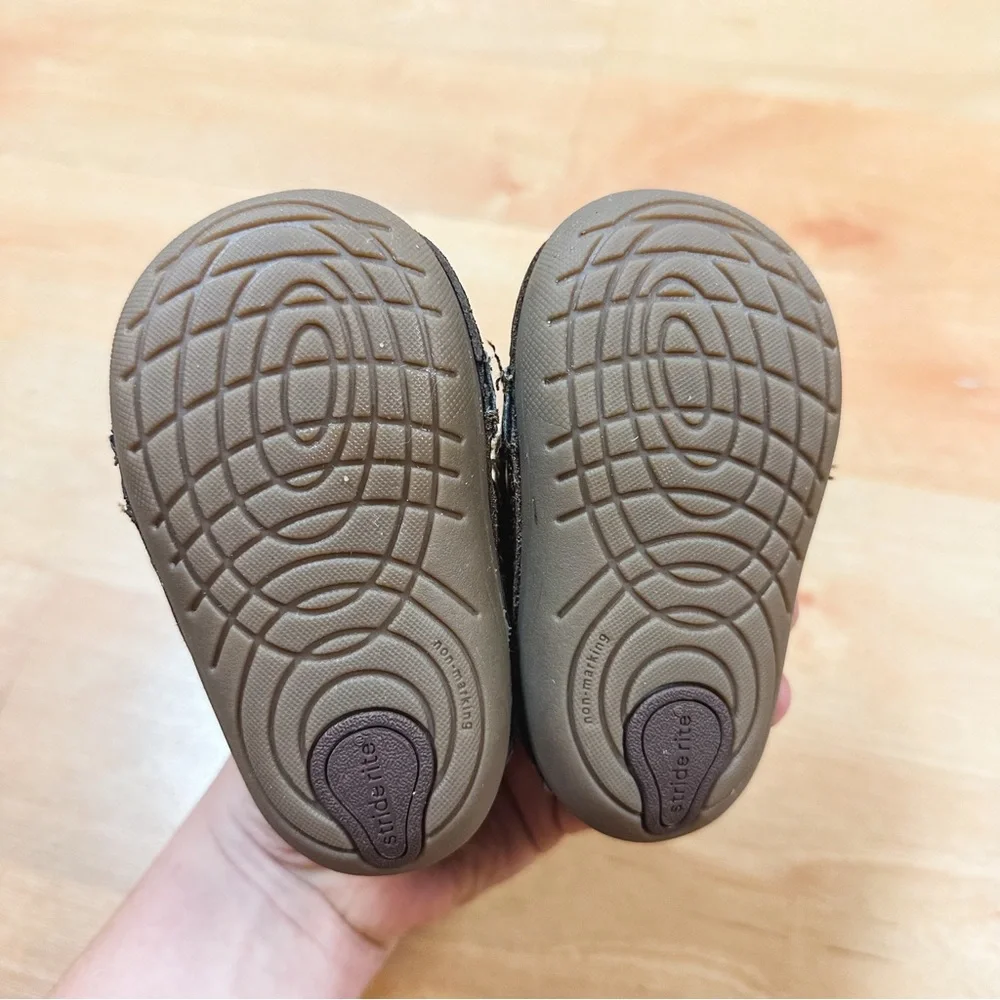 Stride Rite Brown Soft Motion Jodie Sneaker Baby Boy Size 3.5 Wide